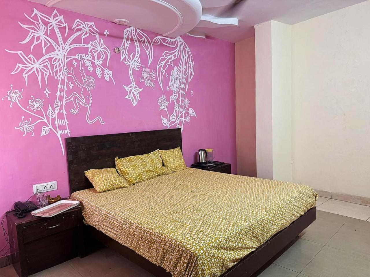 Hotel Darpan Palace -New Delhi Railway Station ภายนอก รูปภาพ